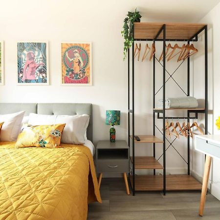 מלון וויטסטייבל Little Bright House מראה חיצוני תמונה