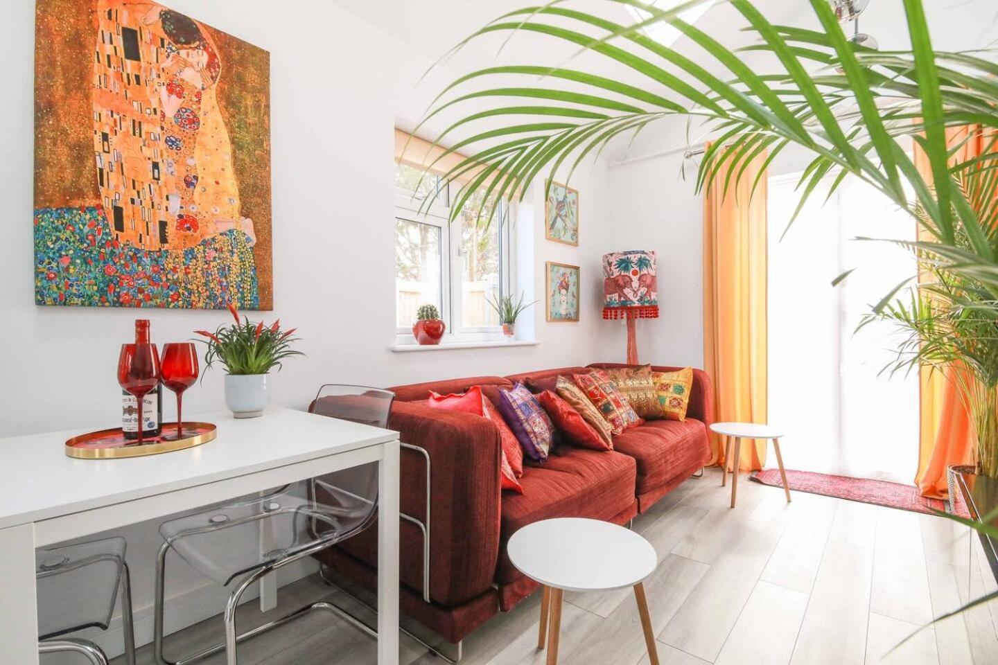מלון וויטסטייבל Little Bright House מראה חיצוני תמונה